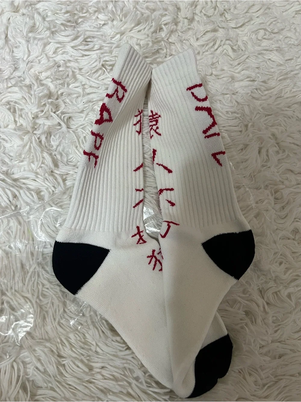 A Bathing Ape White & Red Logo Crew Socks men’s unisex 8-11